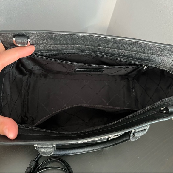 Michael Kors - Picture 2 of 4